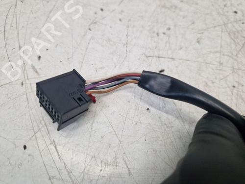 Left mirror VW TOURAN (1T1, 1T2) 2.0 TDI | BP23574662C26 