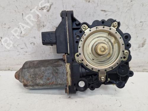 Rudehejsemotor forskærm højre Rudehejsemotor forskærm højre 38072400 38072400