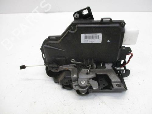 Used Front right lock VW CADDY III Box Body/MPV (2KA, 2KH, 2CA, 2CH) 1.6 TDI (75 hp) 28307025