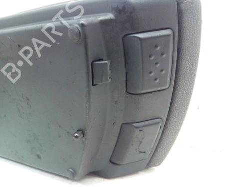 Armrest / Center console BMW X3 (E83) 2.5 i | BP30122195I20