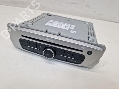 Bilradio Bilradio RENAULT SCÉNIC III (JZ0/1_) 1.2 TCe (JZ16) (132 hp) 39742728 39742728