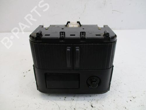 Used Glove box NISSAN X-TRAIL I (T30) 2.2 dCi 4x4 (136 hp) 18803397