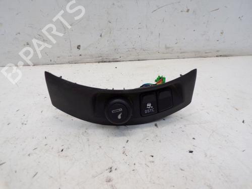 electronic-module-volvo-v50-545-2003-2004-2005-2006-2007-2008-2009-2010-2011-2012-29084864 main image
