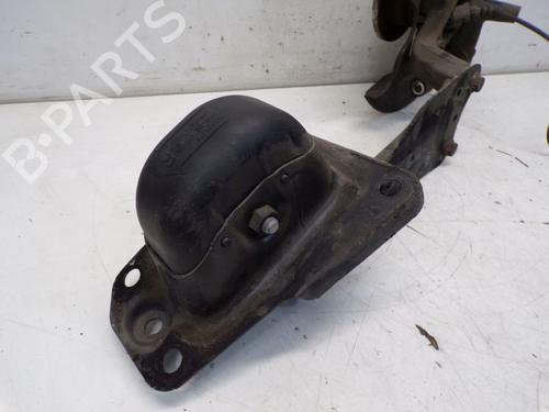 Højre hjullejehus spindel VW TOURAN (1T1, 1T2) 2.0 TDI | BP23660510M28 