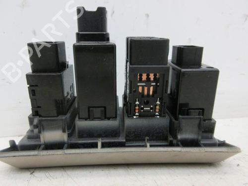 Switch HYUNDAI SANTA FÉ II (CM) 2.2 CRDi GLS 4x4 | BP30668070I30