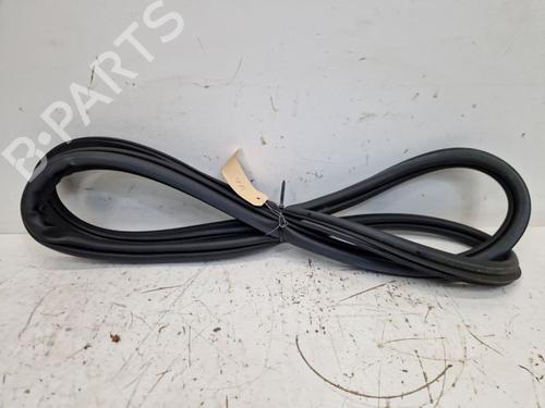 Used Rubber door seal SEAT ARONA (KJ7, KJP) 1.0 TSI (116 hp) 29108854