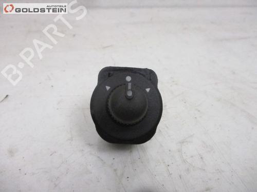 Used Mirror switch FIAT DOBLO Cargo (263_) 1.6 D Multijet (263WXD1B, 263WXR1B, 263WXX1B, 263ZXD1B,... (105 hp) 32661020