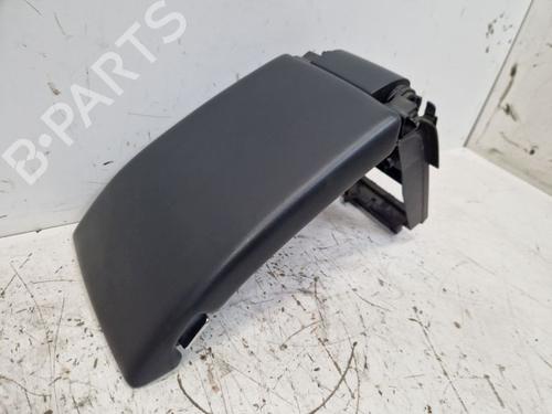 Used Armrest / Center console Armrest / Center console VOLVO V70 II (285) D5 (185 hp) 29523462 29523462