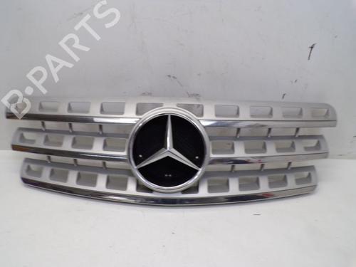 Used Grille MERCEDES-BENZ M-CLASS (W164) ML 350 4-matic (164.186) (272 hp) 29085152