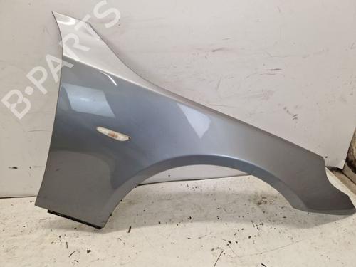 Forskærm Højre Forskærm Højre BMW 5 (E60) 530 i (258 hp) 33907928 33907928