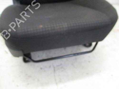 Right front seat KIA SOUL I (AM) 1.6 GDI | BP37118818C16 - Image 8