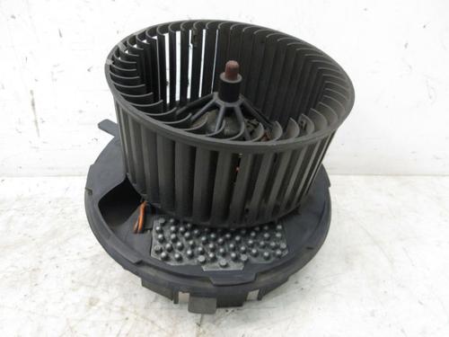 Heater blower motor VW GOLF V Variant (1K5) 2.0 TDI 1K1820015F | 35987694C | 3C0907521B