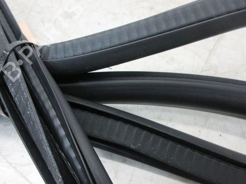 Rubber door seal OPEL INSIGNIA A Sports Tourer (G09) 2.0 CDTI (35) | BP29095077C142 
