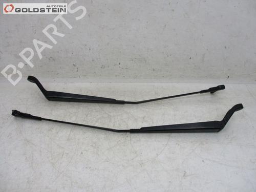 Used Front windshield wiper arm Front windshield wiper arm 37100136 37100136