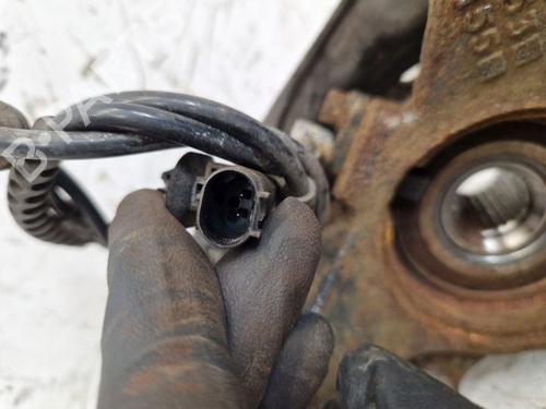 Right front steering knuckle OPEL CORSA D (S07) 1.4 (L08, L68) | BP29105559M26 