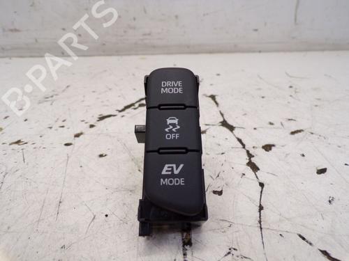 Used Switch TOYOTA YARIS (_P21_, _PA1_, _PH1_) 1.5 Hybrid (MXPH10, MXPH11) (116 hp) 23079877