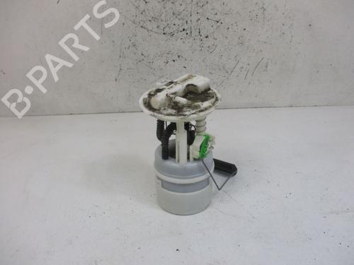 Used Fuel pump RENAULT TWINGO II (CN0_) 1.2 16V (CN0K, CN0V, CN0A) (76 hp) 18800156