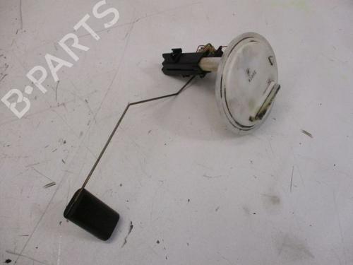 Used Fuel pump VOLVO V70 II (285) 2.4 D (131 hp) 18804286