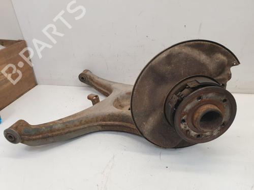 Used Left rear steering knuckle Left rear steering knuckle MERCEDES-BENZ /8 (W115) 230.4 (115.017) (110 hp) 33907966 33907966