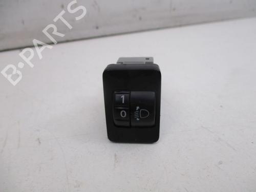 switch-mitsubishi-mirage-space-star-vi-hatchback-a0_a-2012-40170090 main image