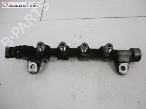 Used Injection rail Injection rail 37105320 37105320
