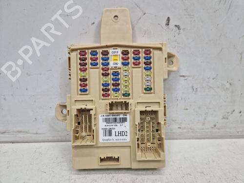 Used Fuse box Fuse box HYUNDAI SANTA FÉ III (DM, DMA) 2.4 4WD (192 hp) 33682697 33682697