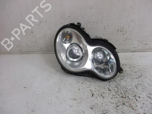 Used Right headlight MERCEDES-BENZ C-CLASS (W203) C 230 Kompressor (203.040) (192 hp) 18799449