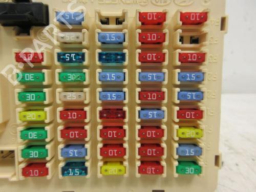 Fuse box HYUNDAI SANTA FÉ II (CM) 2.2 CRDi GLS 4x4 | BP30668075E1 