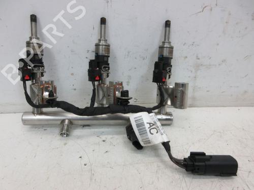 Used Injection rail Injection rail 37131647 37131647