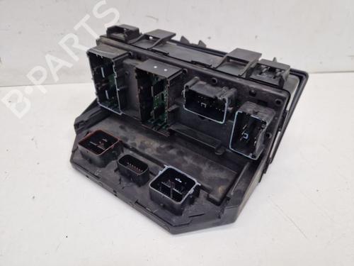 Used Fuse box Fuse box 39201276 39201276