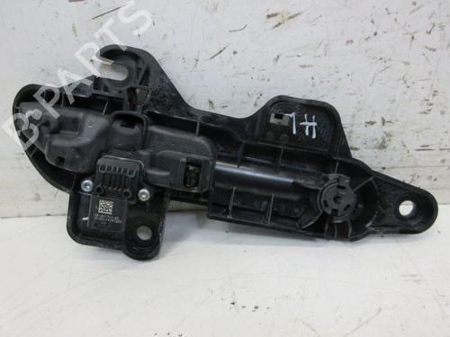 Rear left exterior door handle TESLA MODEL Y (5YJY) EV Performance All-wheel Drive | BP30184496C130 