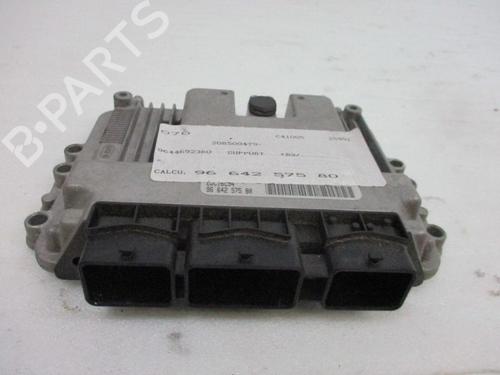 Calculateur moteur (ecu) CITROËN C4 I (LC_) 1.6 HDi (109 hp) 30667521