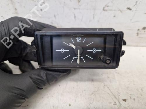 Display de informações BMW 2500-3.3 (E3) 2500 (150 hp) 31703417