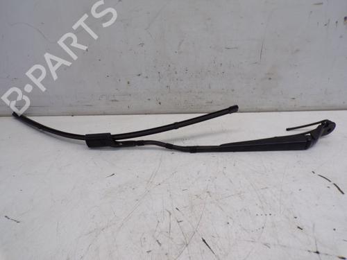 Used Front windshield wiper arm Front windshield wiper arm 37133668 37133668