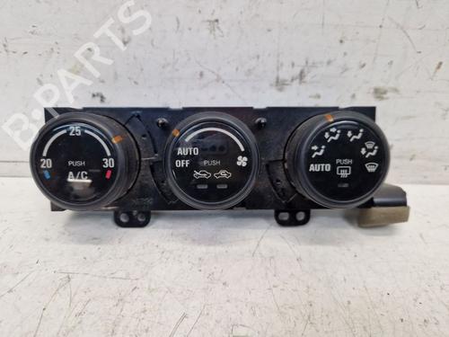 Comando chauffage Comando chauffage SUZUKI GRAND VITARA I (FT, HT) 2.7 4x4 (JA627, SQ627W2) (173 hp) 34738401 34738401