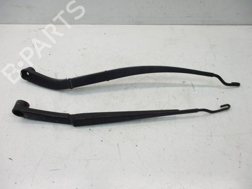 Used Front windshield wiper arm Front windshield wiper arm 38505293 38505293