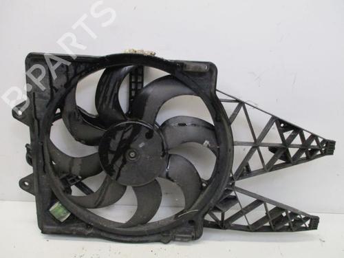 Used Fan Fan FIAT GRANDE PUNTO (199_) 1.2 (65 hp) 40230547 40230547