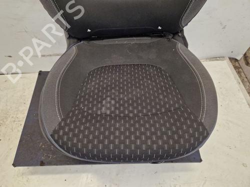 Right front seat RENAULT CAPTUR I (J5_, H5_) 1.3 TCe 150 (J5NK, J5JS) | BP38472816C16 - Image 4
