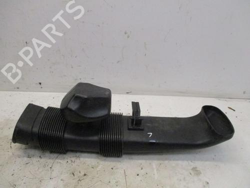 Used Air filter box BMW X5 (E70) xDrive 48 i (355 hp) 18802062