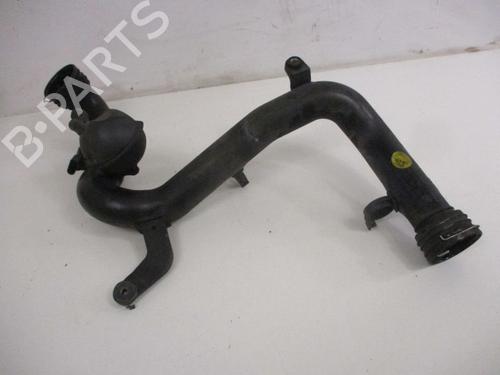 Used Air filter box VW TOURAN (1T1, 1T2) 1.9 TDI (105 hp) 18790696