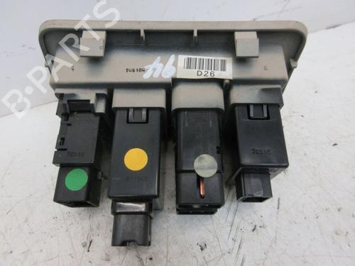 Switch HYUNDAI SANTA FÉ II (CM) 2.2 CRDi GLS 4x4 | BP30668070I30