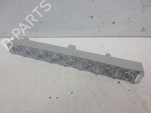 third-brake-light-toyota-yaris-_p21_-_pa1_-_ph1_-2020-37132248 main image