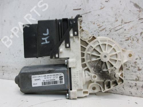Left rear window motor SEAT LEON (1P1) 2.0 TFSI | BP37127482E23 - Image 3