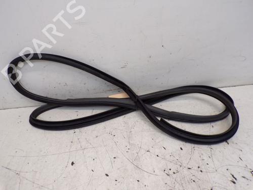 Used Rubber door seal TOYOTA PRIUS (_W3_) 1.8 Hybrid (ZVW30) (136 hp) 31622248