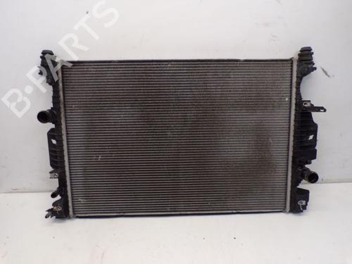 Used Water radiator Water radiator 37132943 37132943