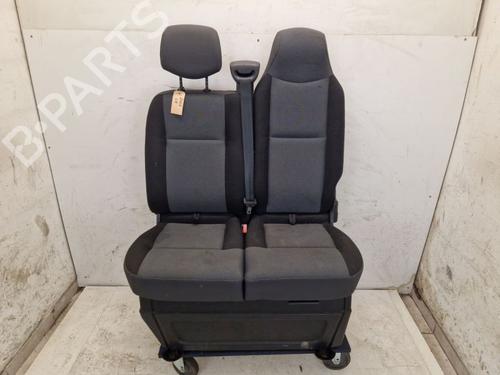 Stol høyre foran RENAULT MASTER III Van (FV) 2.3 dCi 125 FWD (FV0C, FV0D, FV0G, FV0H, FV0J, FV0K,... (125 hp) 30403113