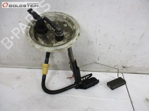 Used Fuel pump BMW 5 (E60) 525 d (177 hp) 18761247