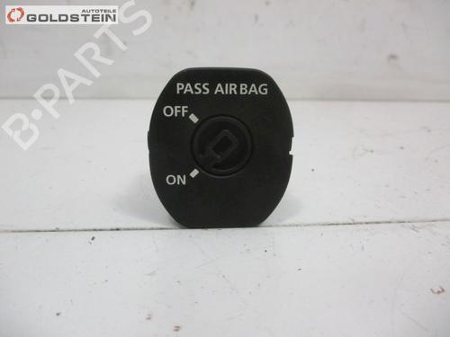 Used Switch LAND ROVER DISCOVERY III (L319) 2.7 TD 4x4 (190 hp) 18761523
