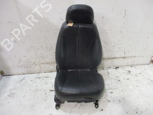 Used Right front seat HYUNDAI TERRACAN (HP) 2.9 CRDi 4WD (150 hp) 30668312