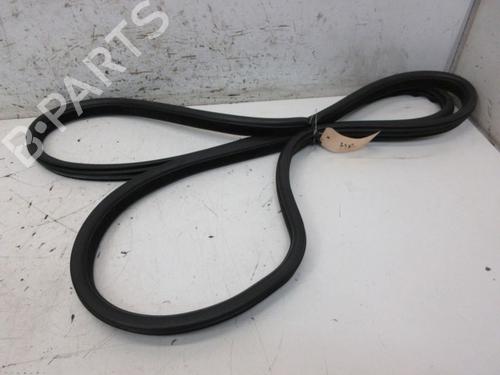 Used Rubber door seal VOLVO XC90 I (275) 2.5 T AWD (209 hp) 29092655